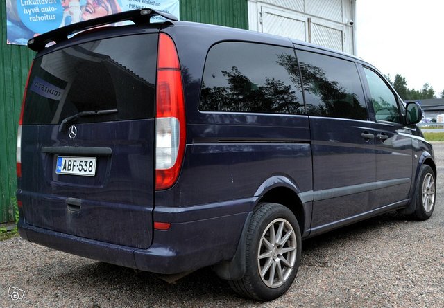 Mercedes-Benz Vito 9