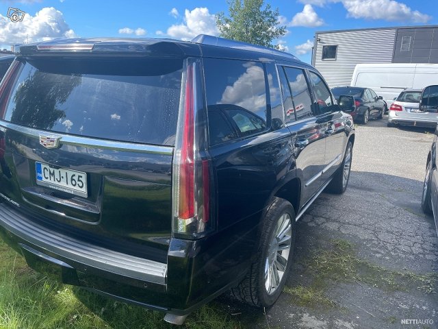 Cadillac Escalade 7