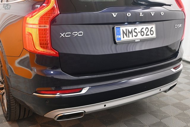 Volvo XC90 9