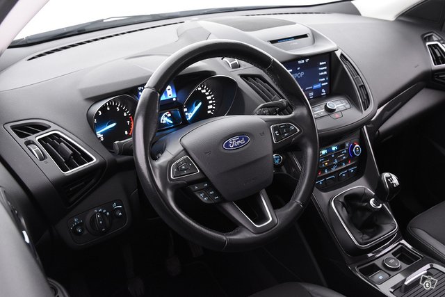 Ford Kuga 17