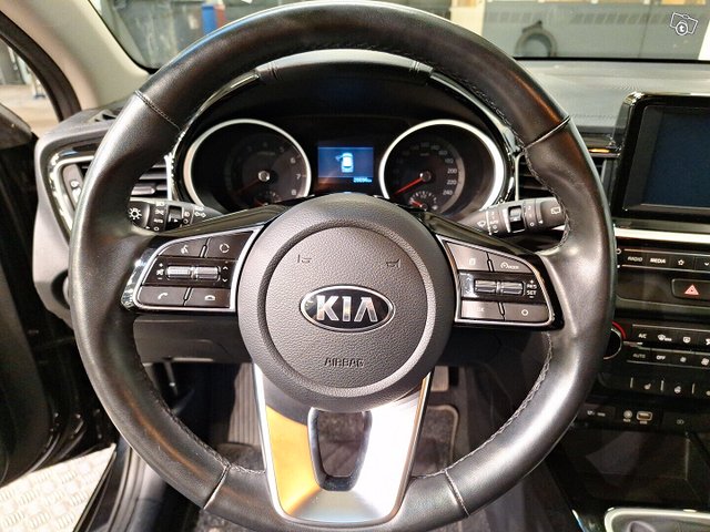 Kia Ceed 8