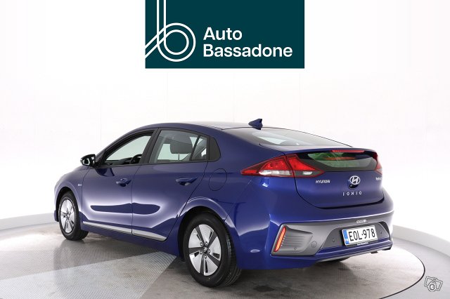 HYUNDAI IONIQ Hybrid 4