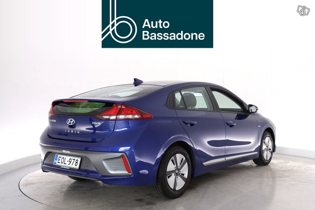 HYUNDAI IONIQ Hybrid 6