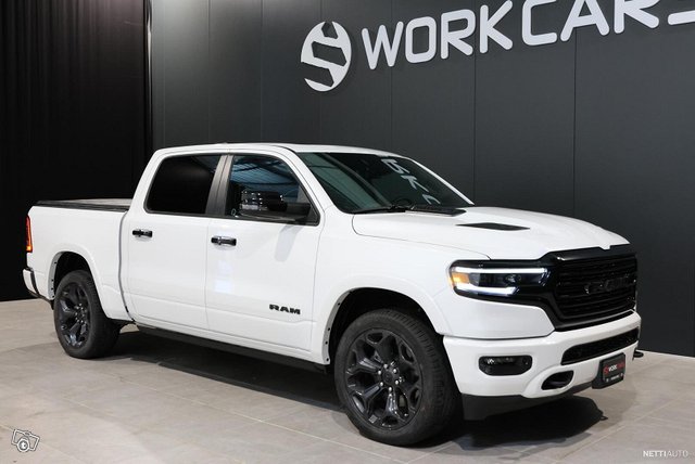 Dodge Ram 9