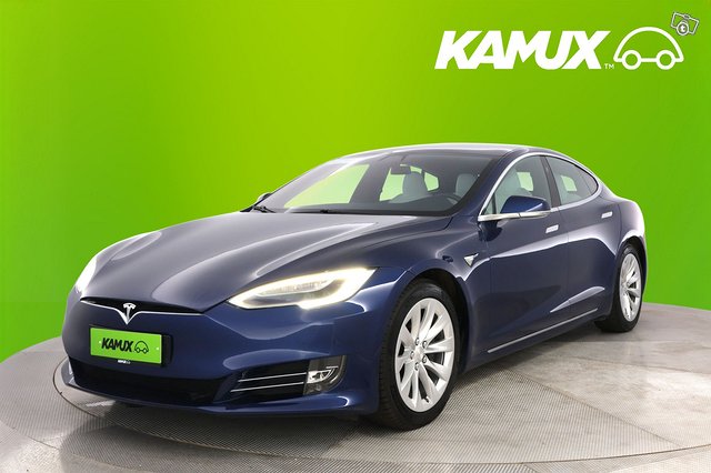 Tesla Model S 6