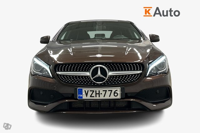 Mercedes-Benz CLA 4