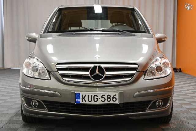 Mercedes-Benz B 2