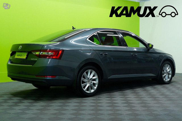 Skoda Superb 4