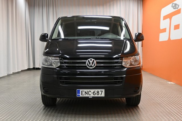 Volkswagen Caravelle 2