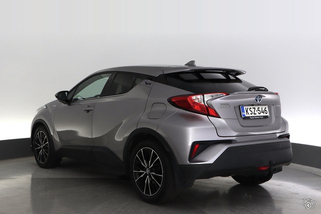 Toyota C-HR 3