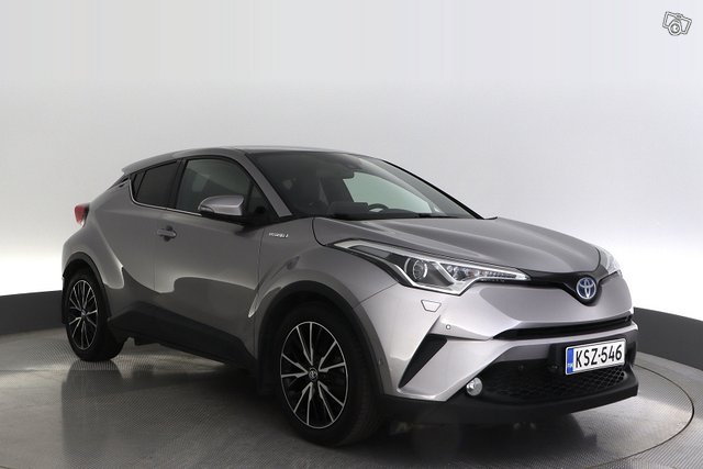 Toyota C-HR 7