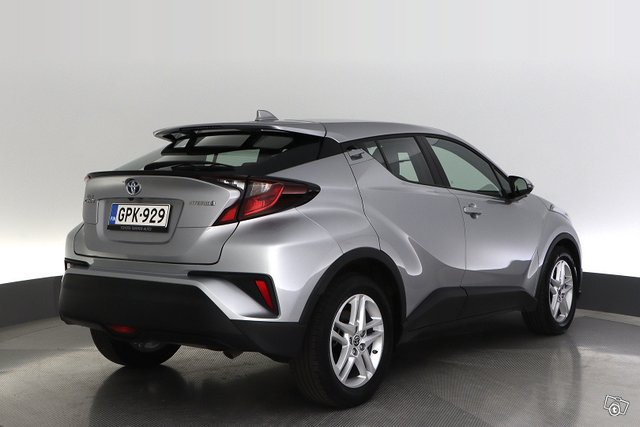 Toyota C-HR 5