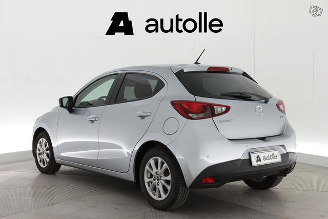 Mazda 2 18