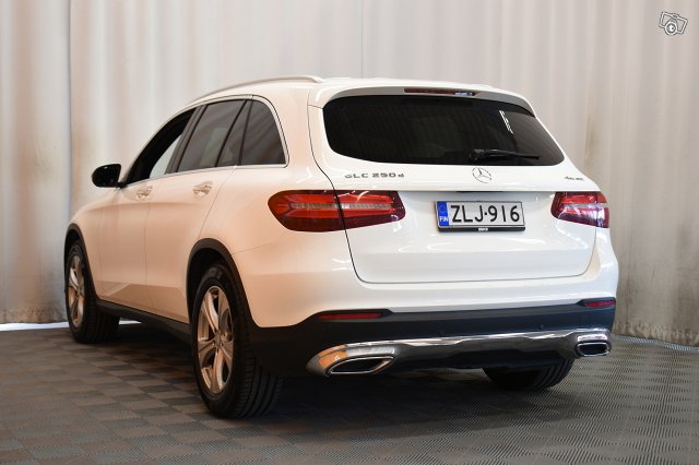 Mercedes-Benz GLC 5