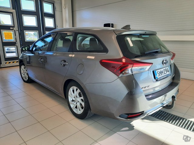 Toyota Auris 2