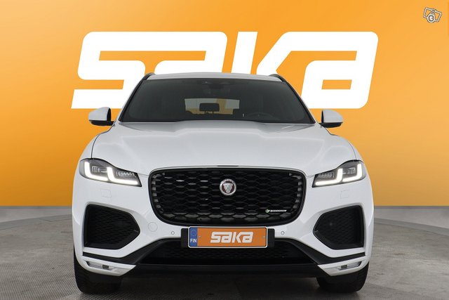 Jaguar F-PACE 2