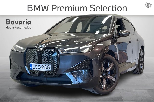 BMW IX, kuva 1