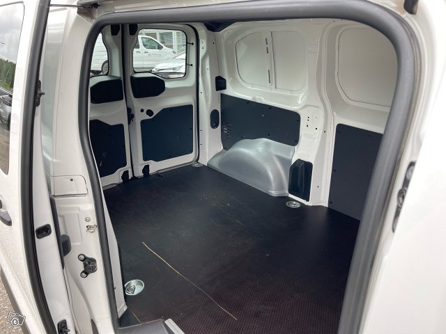 TOYOTA PROACE 18