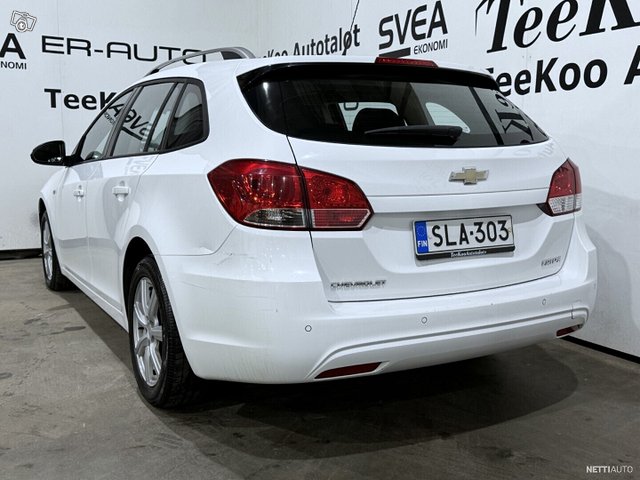 Chevrolet Cruze 4