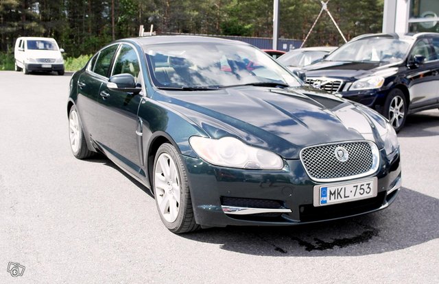 Jaguar XF