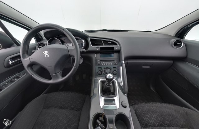 Peugeot 3008 9