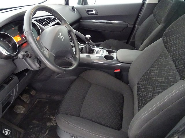 Peugeot 3008 12