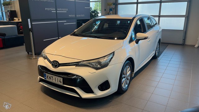 TOYOTA AVENSIS