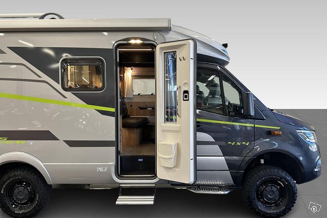 HYMER ML-T 570 Crossover 4