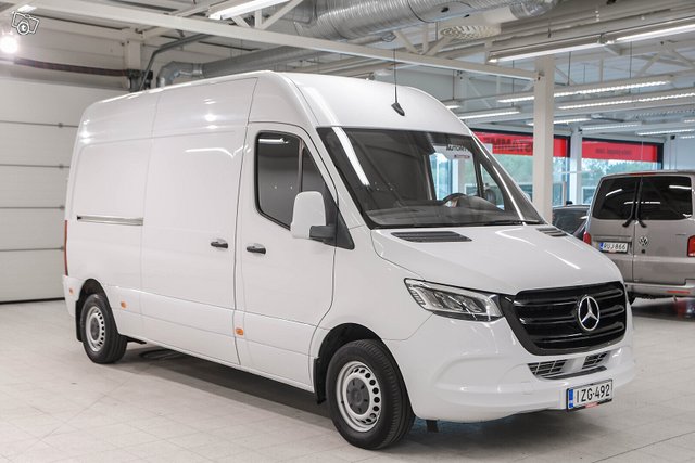 Mercedes-Benz Sprinter 2