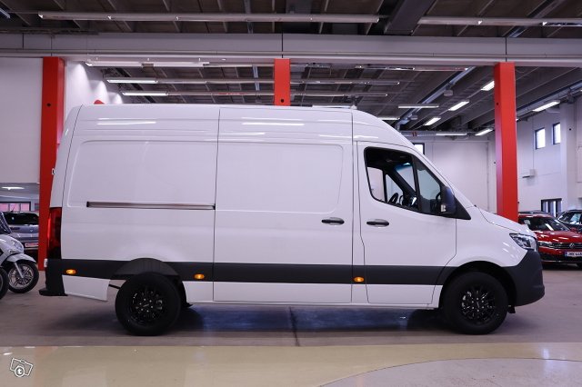 MERCEDES-BENZ SPRINTER 4