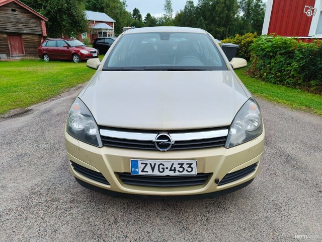 Opel Astra 8