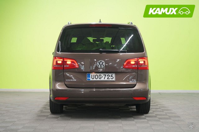 Volkswagen Touran 5