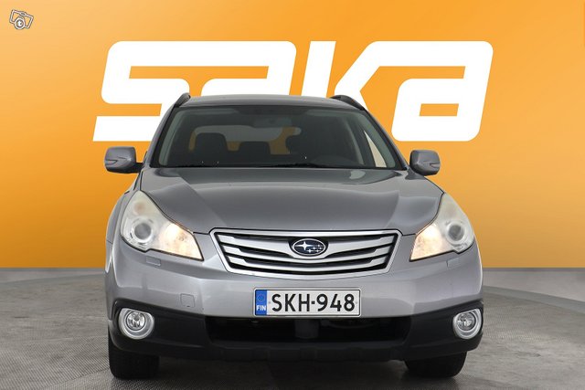 Subaru Outback 2