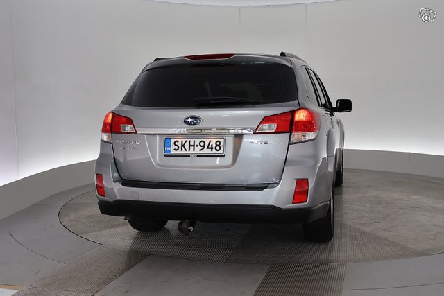 Subaru Outback 10