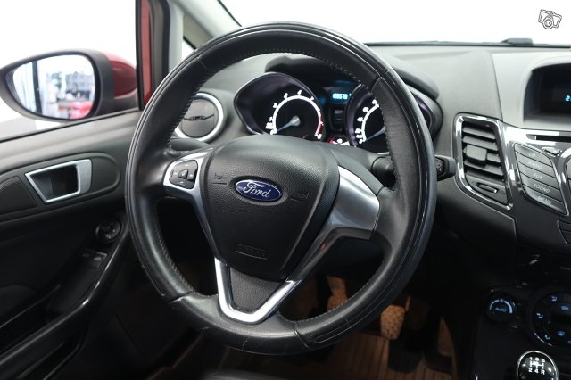 Ford Fiesta 14