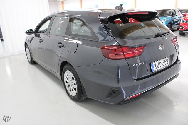 KIA Ceed 5