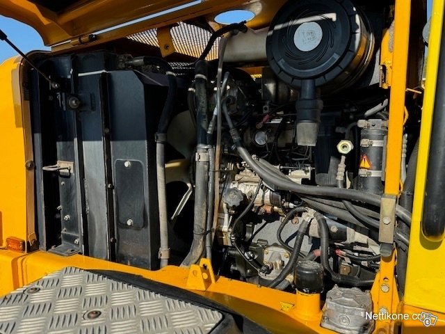 Jcb 412s 16