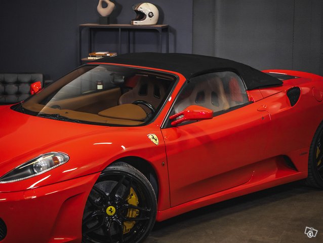 Ferrari F430 4