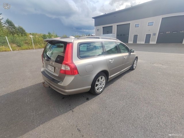 Volvo V70 6