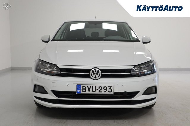 VOLKSWAGEN Polo 5