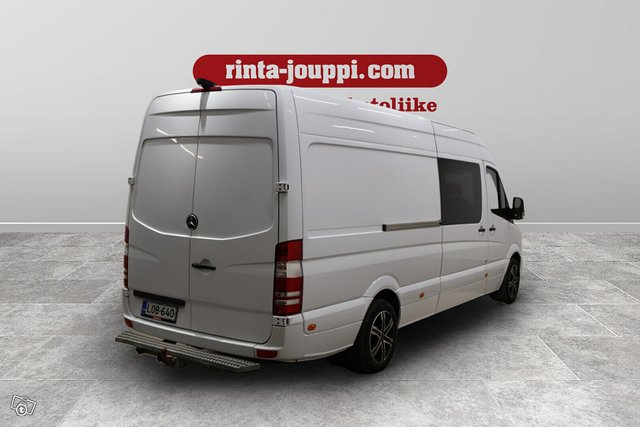 Mercedes-Benz Sprinter 4