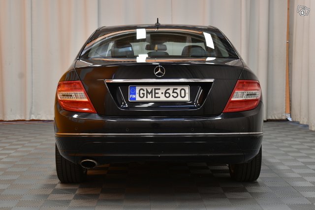 Mercedes-Benz C 6