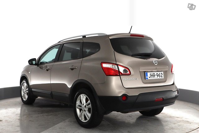 Nissan Qashqai+2 13