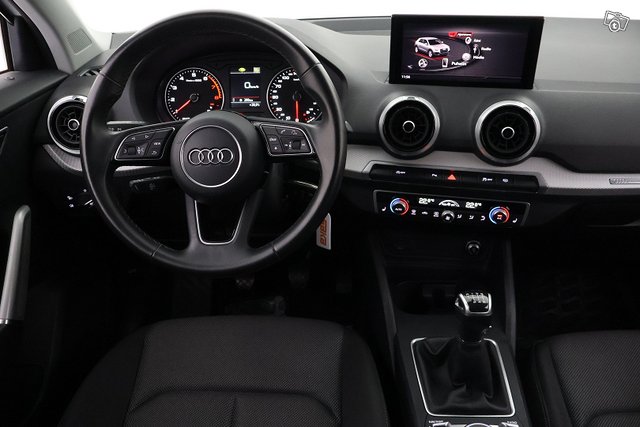 Audi Q2 17