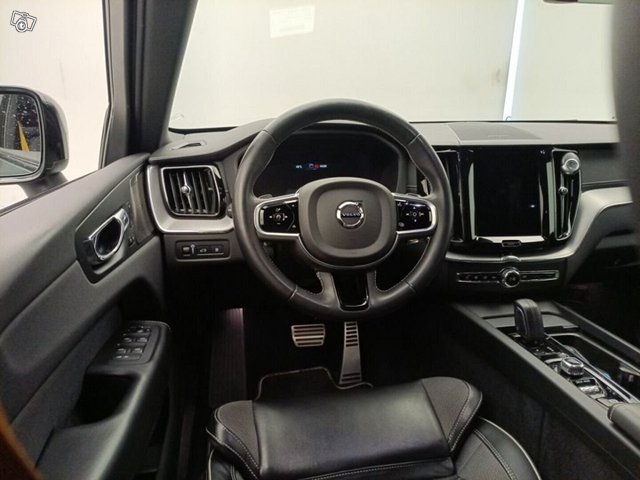 Volvo XC60 6