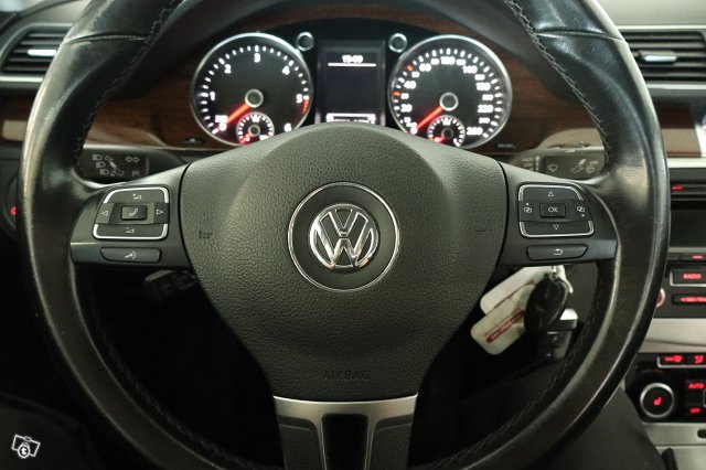 Volkswagen Passat 11