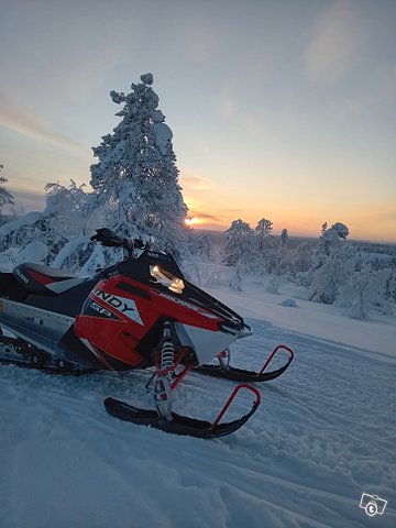 Polaris Indy 800 SP LE 3