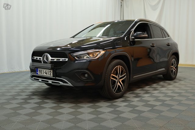 Mercedes-Benz GLA 3