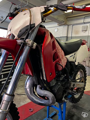 Honda CR 250R - 1100 jos tällä viikolla hakee! 7