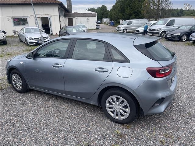 Kia Ceed 5